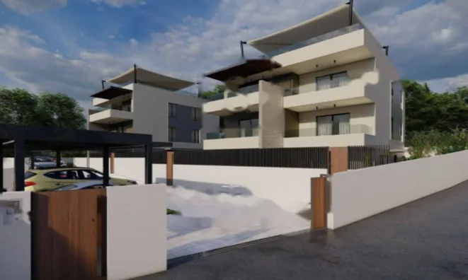 Недвижимость Четырехкомнатная квартира: 9