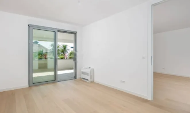 Недвижимость Трёхкомнатная квартира, Центр: 12