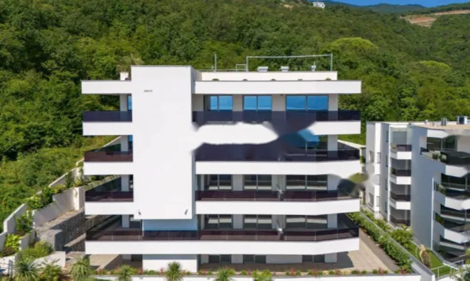 Недвижимость Трёхкомнатная квартира, Центр: 30