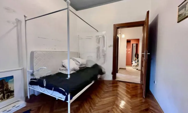 Недвижимость Трехкомнатная квартира в центре: 11