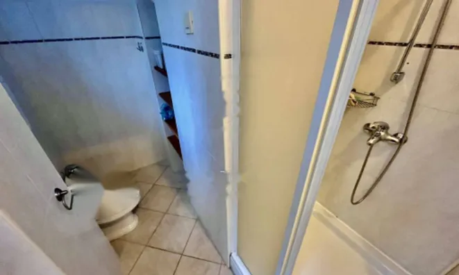 Недвижимость Трехкомнатная квартира в центре: 14