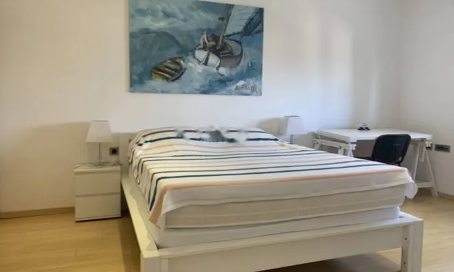 Недвижимость Четырехкомнатная квартира: 5