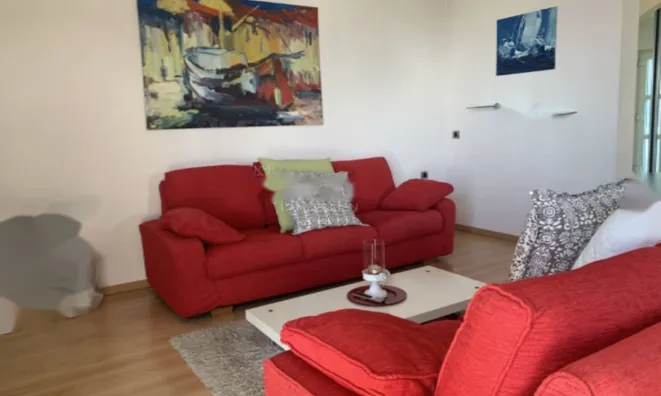 Недвижимость Четырехкомнатная квартира: 10