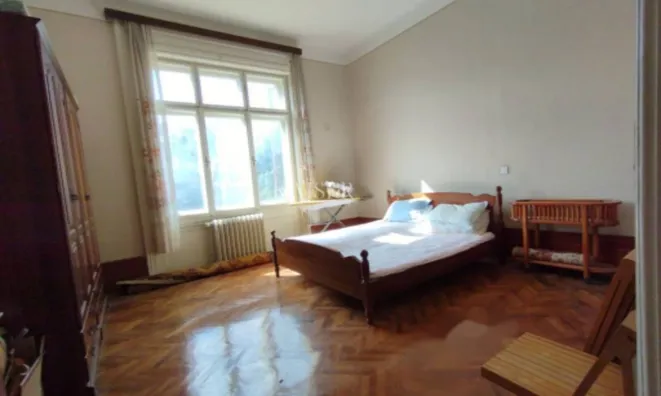 Недвижимость Трехкомнатная квартира в Центре: 6