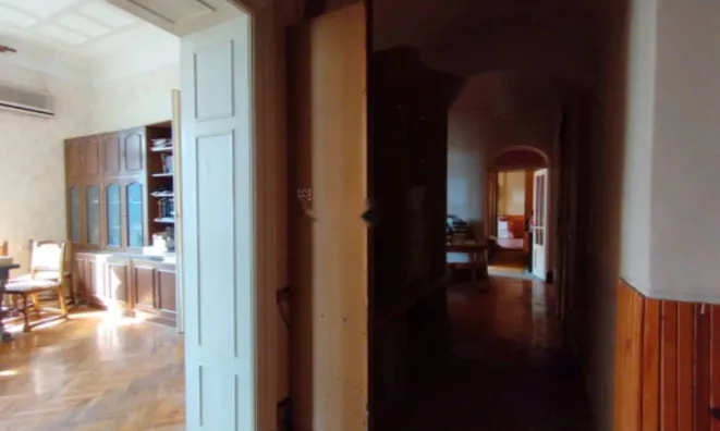 Недвижимость Трехкомнатная квартира в Центре: 15