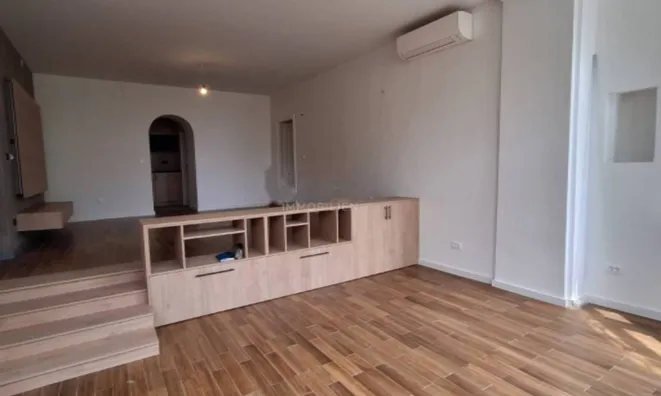 Недвижимость Квартира с подвалом, центр опатии: 5