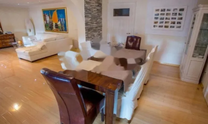 Недвижимость Трехкомнатная квартира Центр: 4