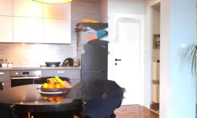 Недвижимость Трехкомнатная квартира, центр: 4