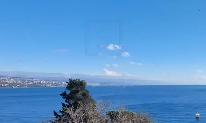 Недвижимость Четырехкомнатная квартира, Центр: 2