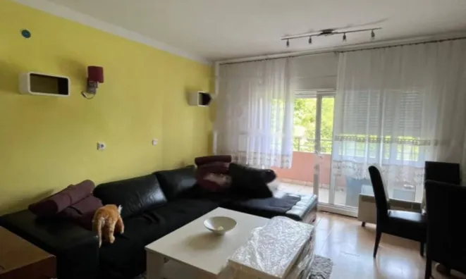 Недвижимость Квартира на первом этаже, Побри: 2