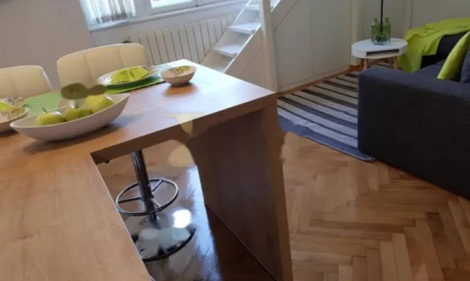 Недвижимость Четырехкомнатная квартира, Центр: 14