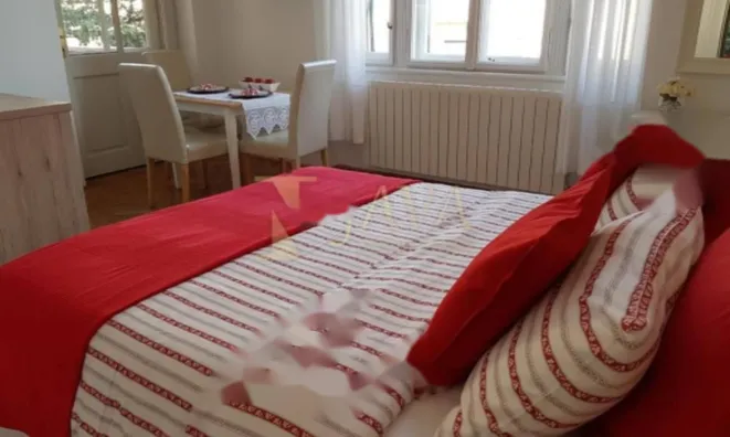 Недвижимость Четырехкомнатная квартира, Центр: 15