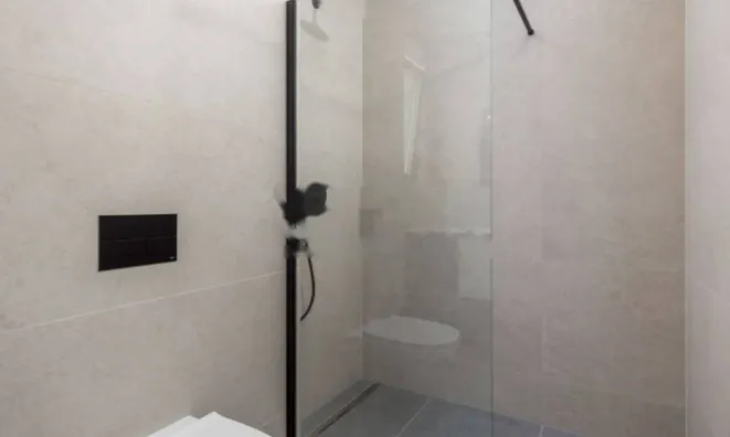 Недвижимость Трёхкомнатная квартира в центре: 6