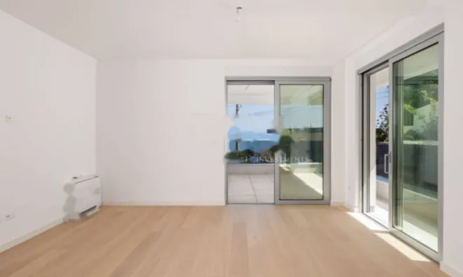 Недвижимость Трёхкомнатная квартира в центре: 10