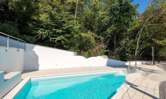 Недвижимость Трёхкомнатная квартира в Центре: 6