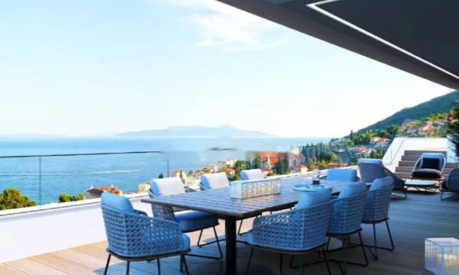 Недвижимость Четырёхкомнатная квартира, Центр, Опатия.: 12