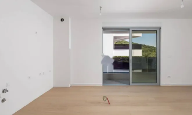 Недвижимость Трехкомнатная квартира Центр: 19