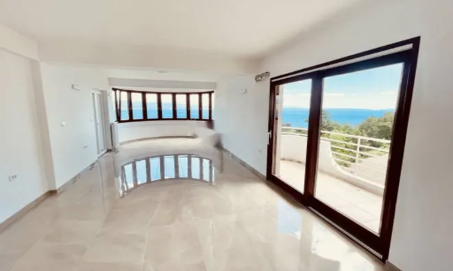 Недвижимость Трехкомнатная квартира в Опатии: 13