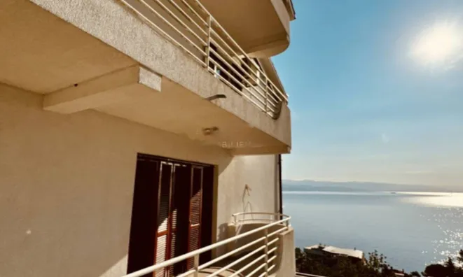 Недвижимость Трехкомнатная квартира в Опатии: 36