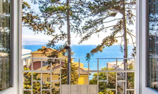 Недвижимость Четырехкомнатная квартира центр: 2