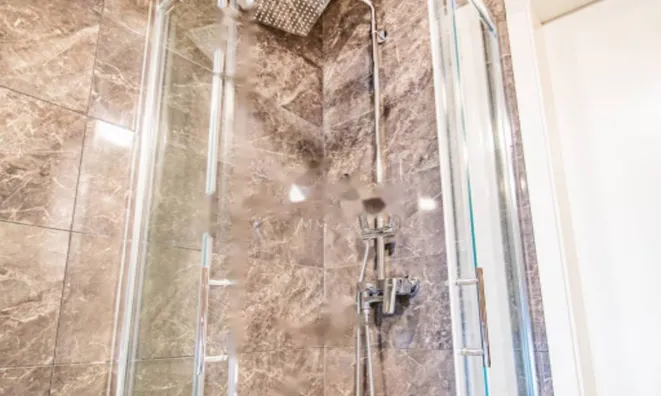 Недвижимость Четырехкомнатная квартира центр: 11