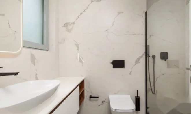 Недвижимость Трёхкомнатная квартира, Центр: 19