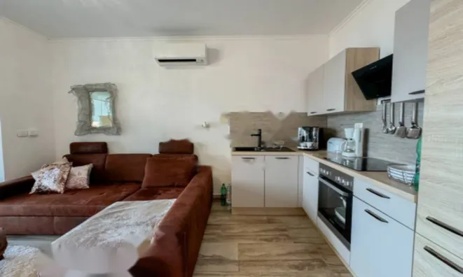 Недвижимость Трехкомнатная квартира, Опатия: 3