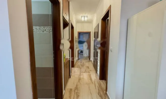 Недвижимость Трехкомнатная квартира, Опатия: 14