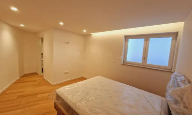 Недвижимость Четырехкомнатная Квартира в Центре: 8