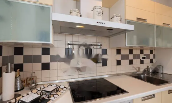 Недвижимость Трёхкомнатная квартира, Центр: 12