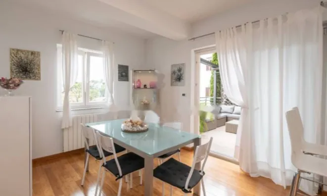 Недвижимость Трёхкомнатная квартира, Центр: 13