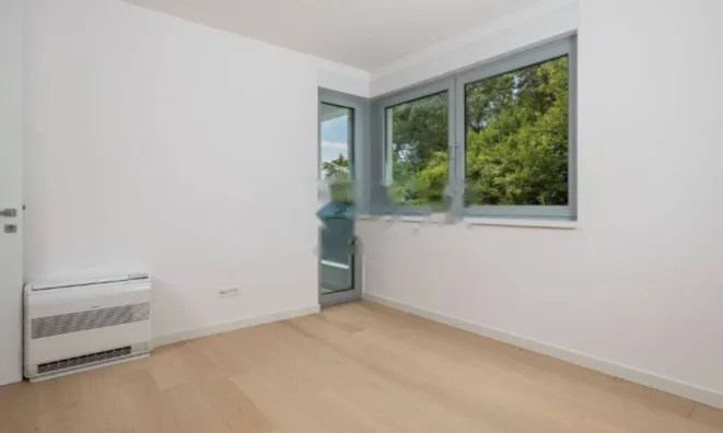 Недвижимость Трёхкомнатная квартира в центре: 7