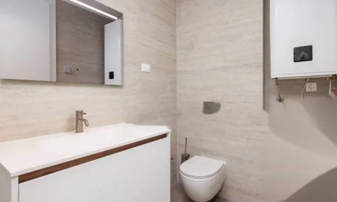 Недвижимость Трёхкомнатная квартира Центр: 22