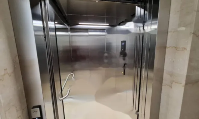 Недвижимость Трехкомнатная квартира в центре: 10