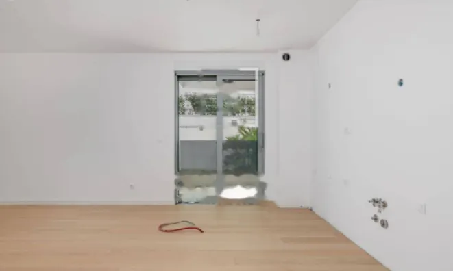 Недвижимость Трехкомнатная квартира, Центр: 13