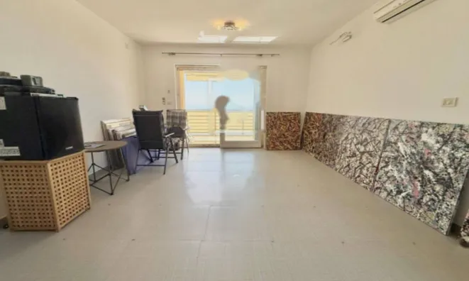 Недвижимость Трехкомнатная квартира в Ике: 4