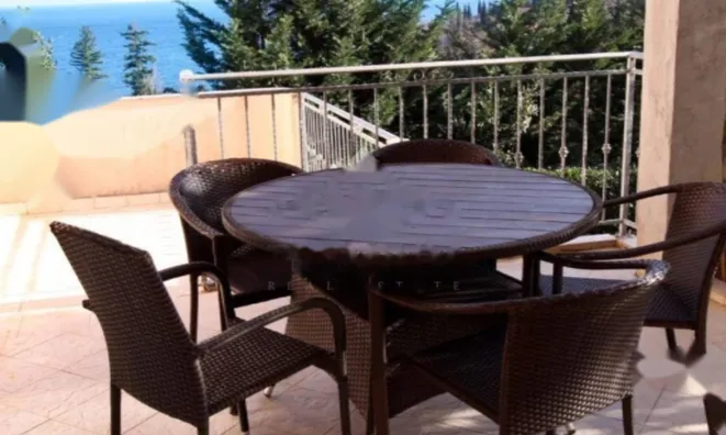 Недвижимость Трехкомнатная квартира в Опатии: 29