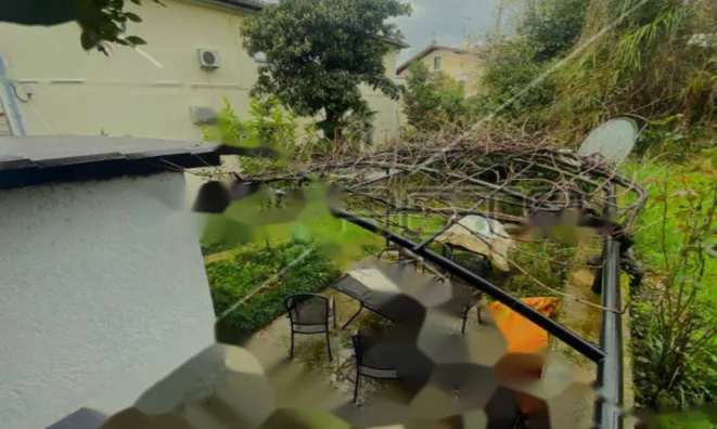 Недвижимость Трехкомнатная квартира в центре: 16