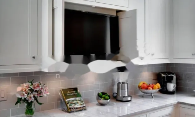 Недвижимость Трехкомнатная квартира Центр: 4