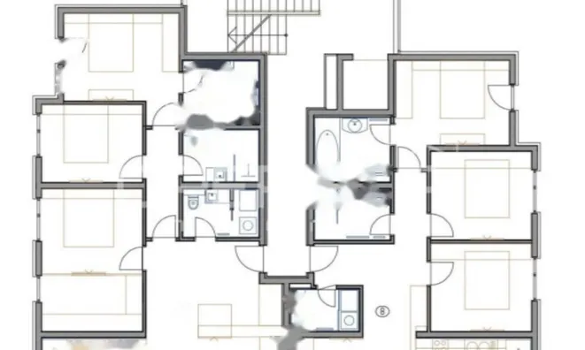 Недвижимость Четырехкомнатная квартира Центр: 1