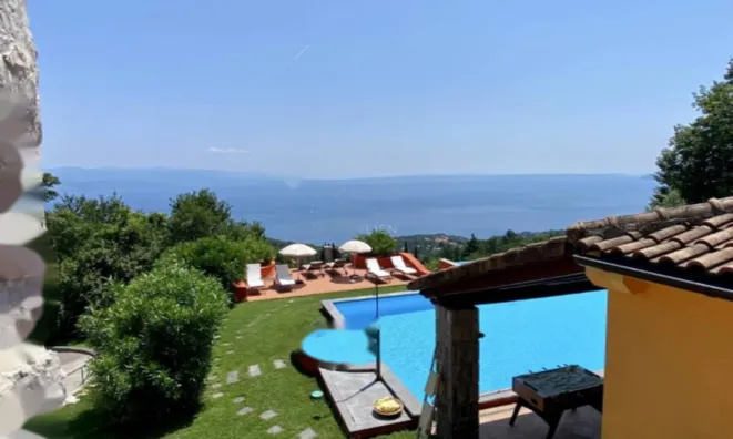 Недвижимость Семейный дом 573 м², Опатия: 11