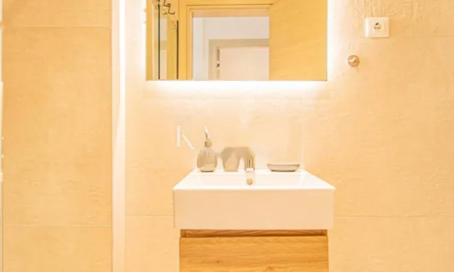 Недвижимость Четырехкомнатная квартира в Центре Опатии: 10