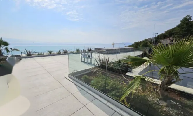 Недвижимость Апартаменты 302 м² в Центре: 13