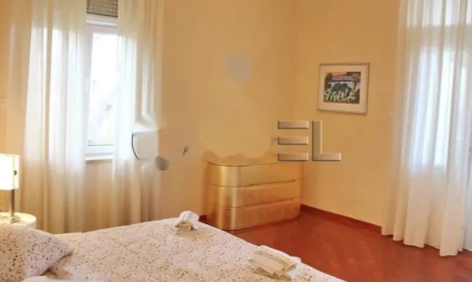 Недвижимость Трехкомнатная квартира Центр: 7