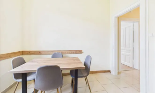 Недвижимость Двухкомнатная квартира в центре: 6