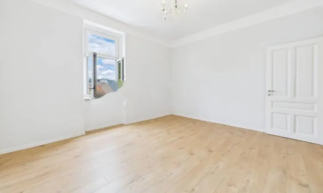 Недвижимость Двухкомнатная квартира в центре: 12