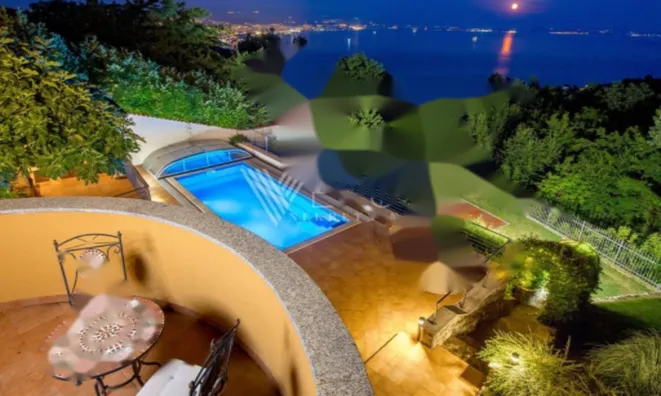 Недвижимость Семейный дом 200 м², Запад, Опатия: 26