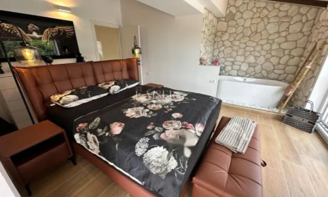 Недвижимость Семейный дом 328 м², Центр, Опатия: 12