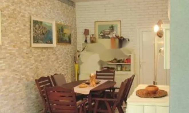 Недвижимость Двухкомнатная квартира, Центр: 12