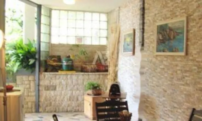 Недвижимость Двухкомнатная квартира, Центр: 13